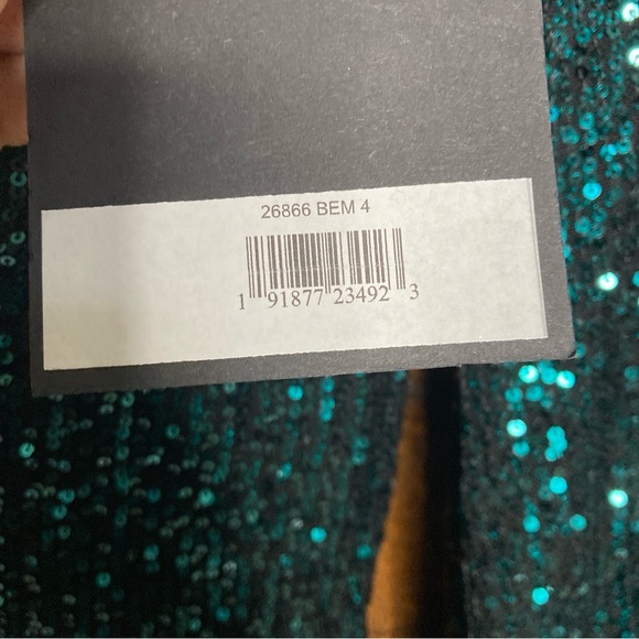 Mac Duggal 26866 Sequined Structured Bishop Sleeve Midi DressTeal Size 4 NWT - Picture 13 of 14